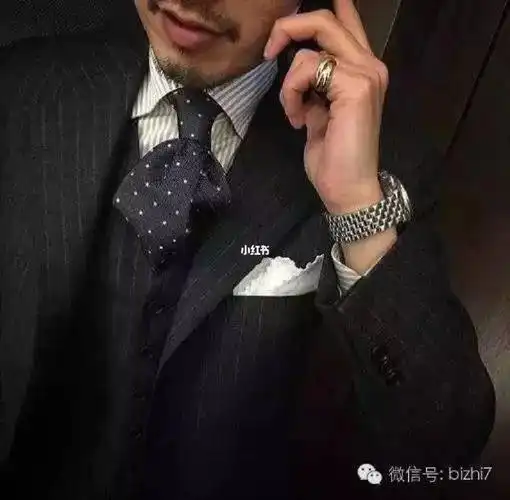 6686体育铜牌作者Clive