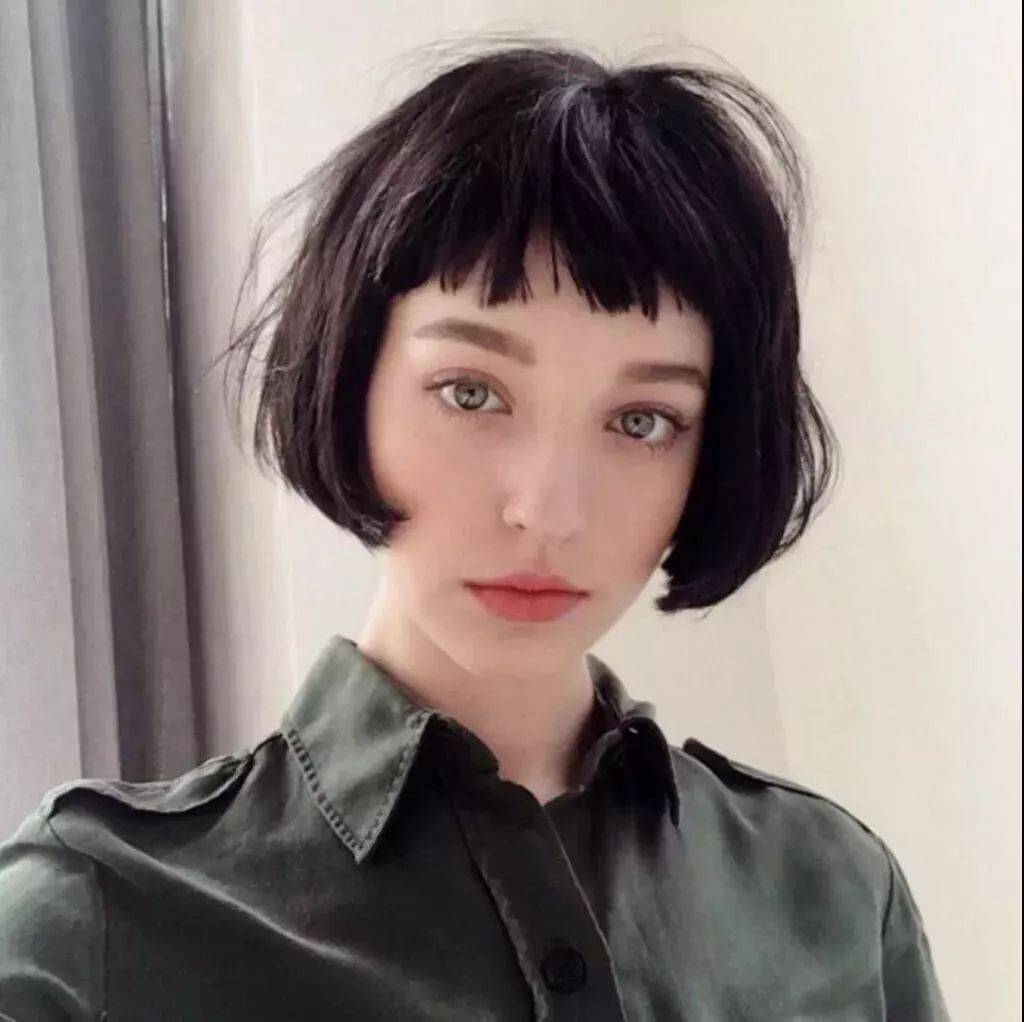 6686体育合作伙伴花落随风舞