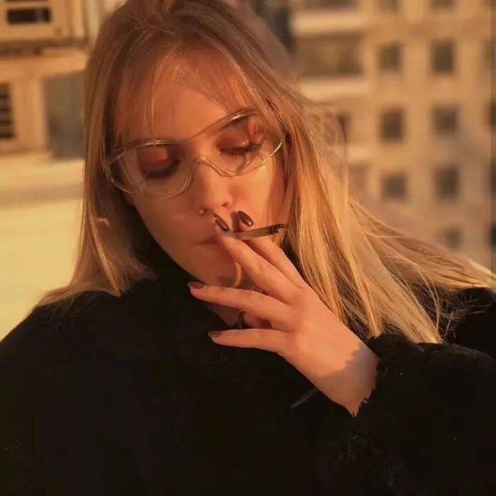 6686体育金牌作者Amelia