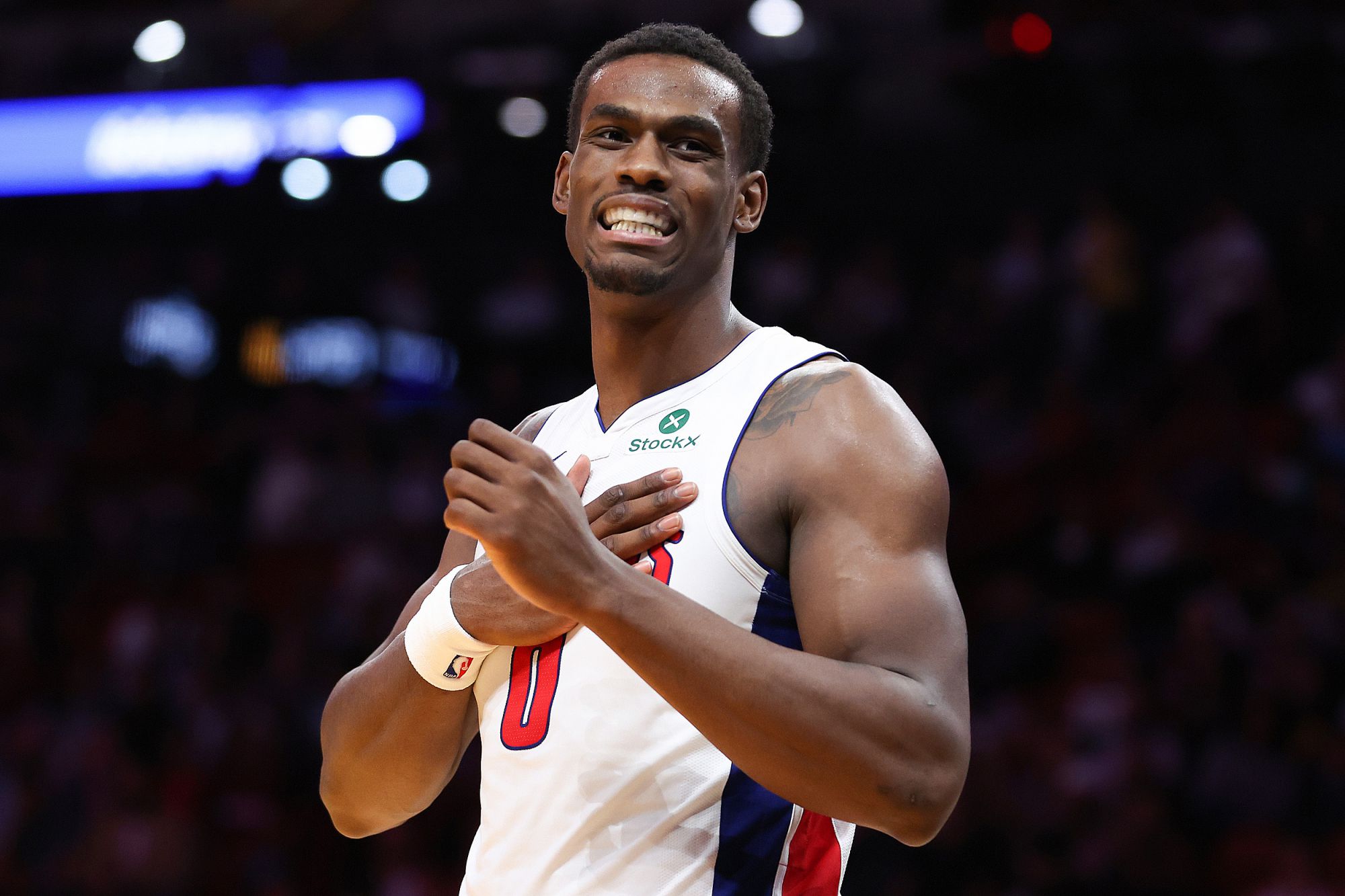 Truyền thông Mỹ: Duren ghi 4 cú đúp trước 22 tuổi, chỉ đứng sau O'Neal và Howard