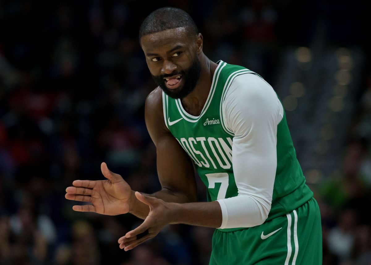 Jaylen Brown: Đội hình của chúng tôi đã thay đổi rất nhiều trong năm nay. Tôi phải mạnh mẽ và quyết liệt.