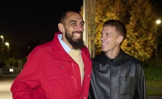 Iglesias: Không hề nhắm đến World Cup; ngạc nhiên trước sự trưởng thành của Yamal