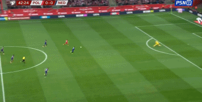 Hiệp 1 vòng loại châu Âu thế giới: Kaminski sút phạt góc xa ghi bàn, Ba Lan tạm dẫn Hà Lan 1-0