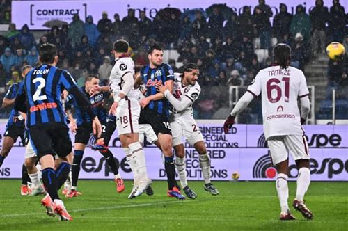 Atalanta đấu với Torino