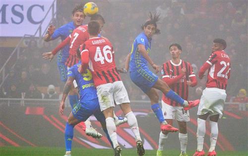 AC Milan đấu với Empoli