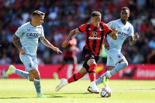 Aston Villa đấu với Bournemouth