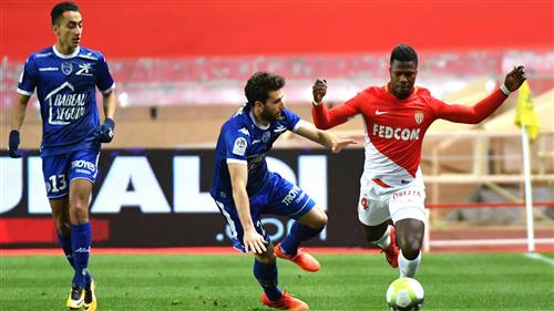 Troyes đấu với Monaco