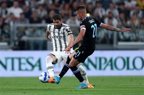 Juventus đấu với Lazio